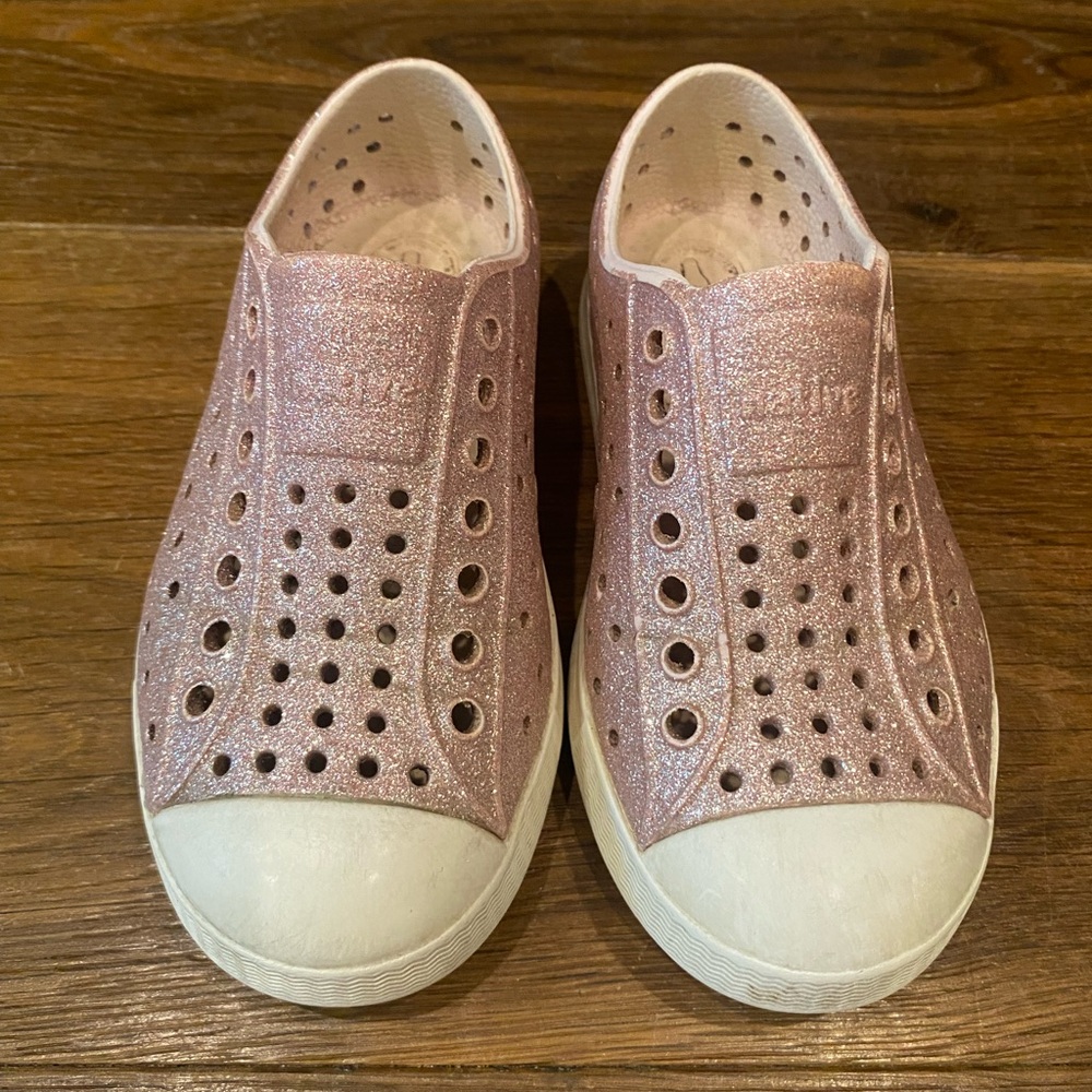 Native Shoes Sparkling Pink